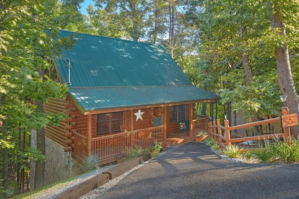 Our Happy Place Cabin Near Teaster Ln Pigeon Forge