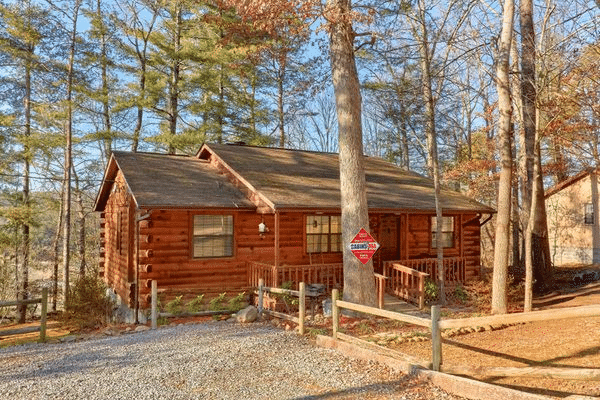 2 Bedroom Wears Valley Cabin Close To Parkway | Cabins USA