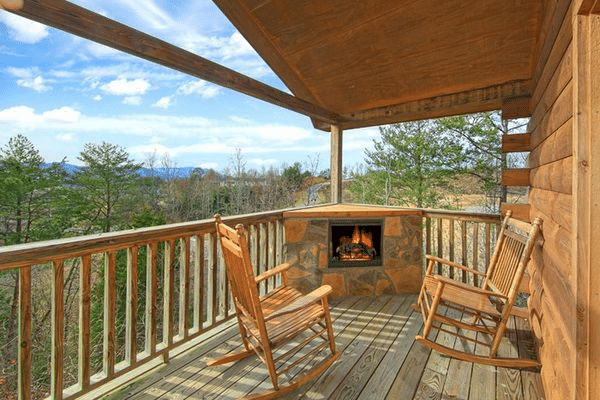 Bear Tracks Pigeon Forge Honeymoon Cabin With Outdoor Fireplace