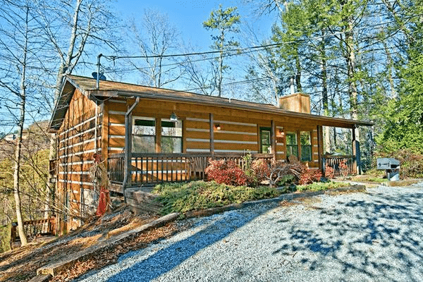 Semi Secluded Cabin Pigeon Forge | Cabin Near Dollywood