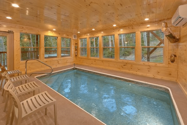 Pool N Around Luxury Cabin Near Dollywood With Pool Theater